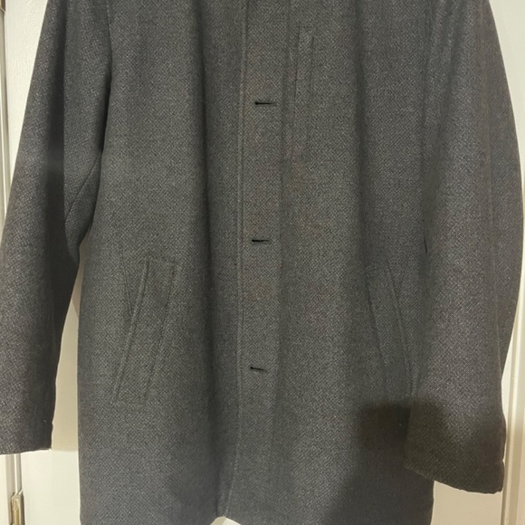 Men’s Large Gray Wool Mock Neck Coat - Picture 3 of 3